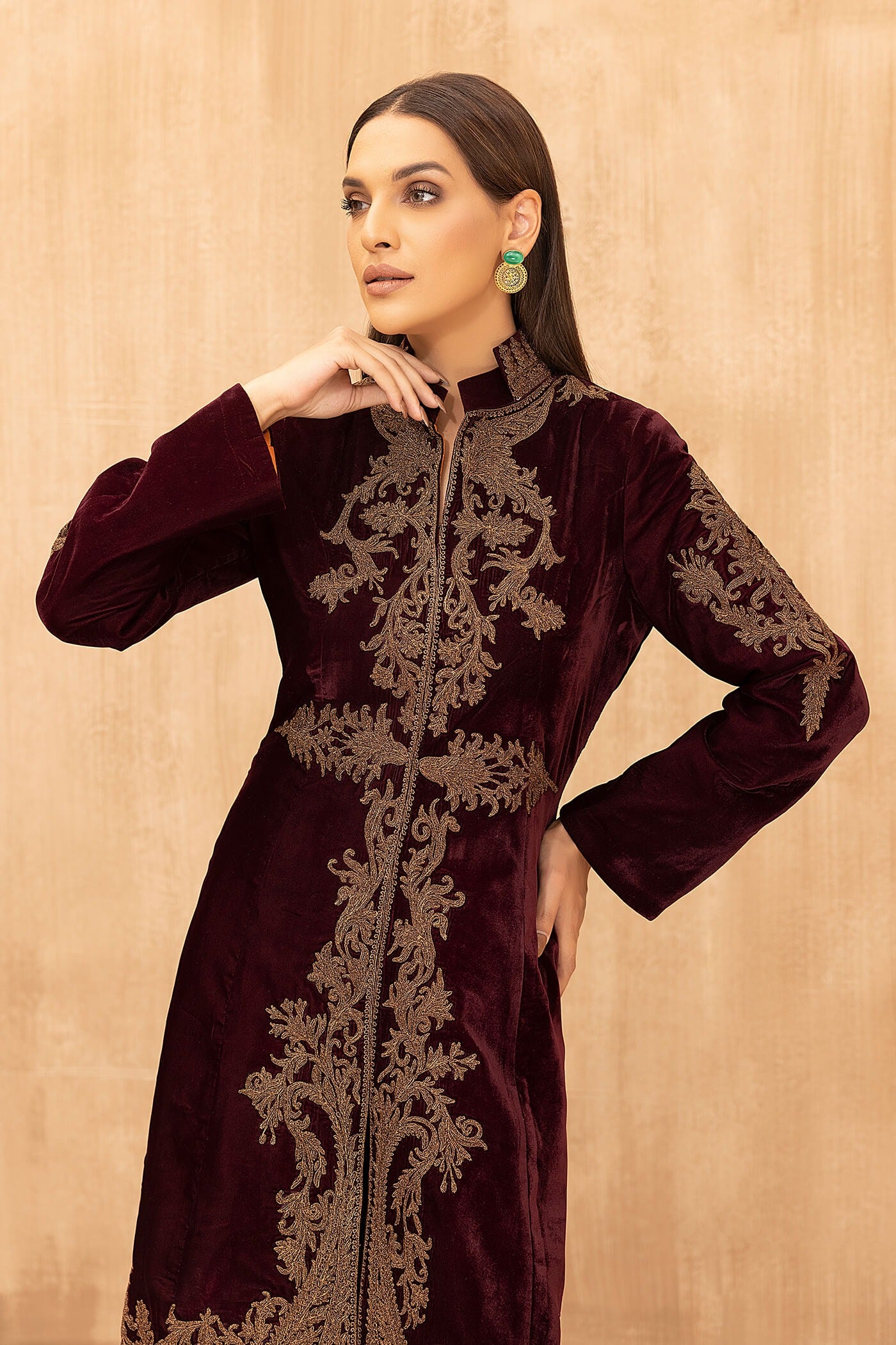Charisma Rose - DAZZLING SPELL- WINTER COLLECTION'22 by Nilofer Shahid