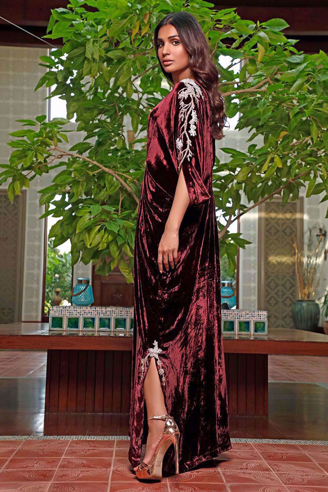 WL - 21 - Signature Kaftans by Rozina Munib