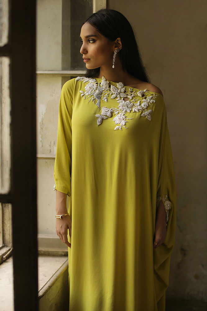 V-01 - Signature Kaftans by Rozina Munib