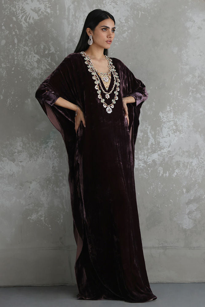 MIRA-19 - Signature Kaftans by Rozina Munib