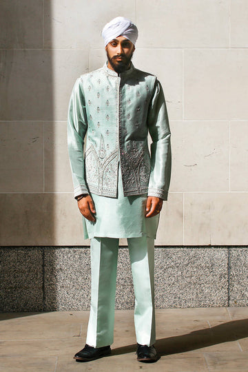 NauNihal - Englistan Menswear Edit'24 by MNR