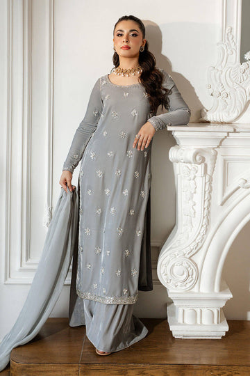 Smokey Pearl - Velvets Soiree by ZAINAB SALMAN