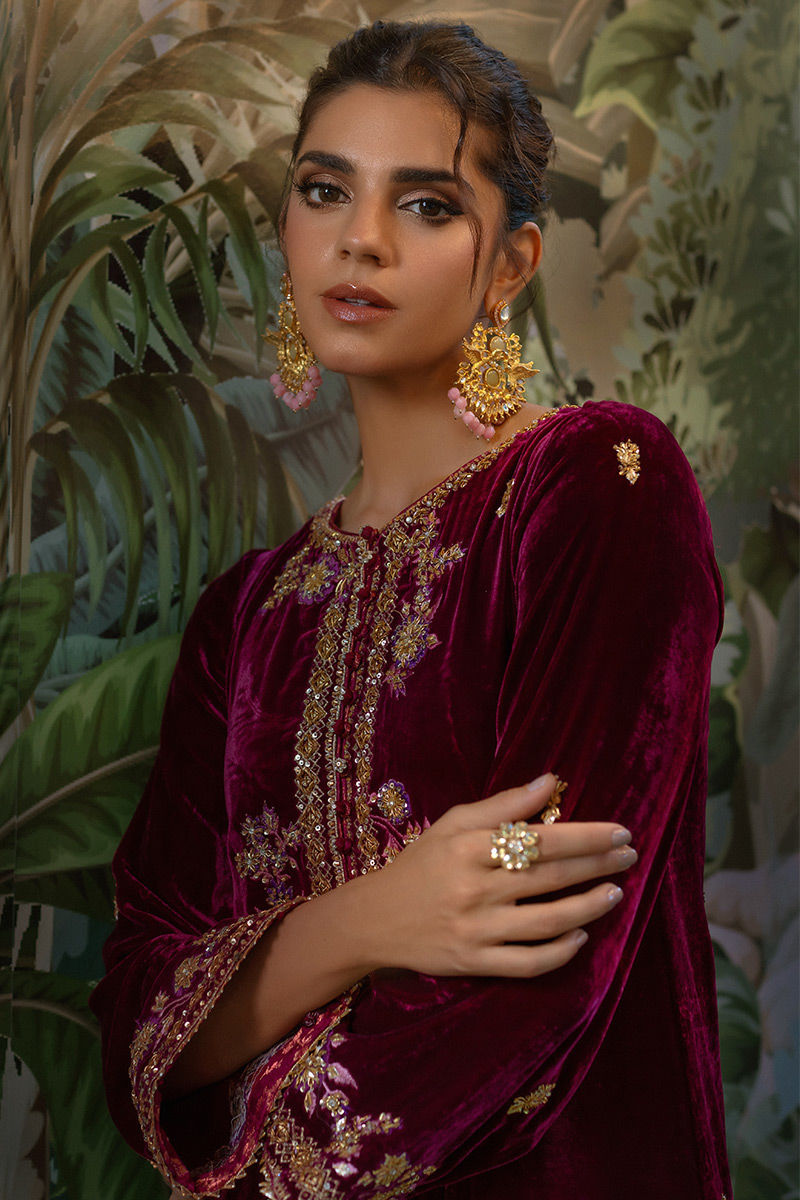 Juliana - Velvet & Vogue by Ansab Jahangir