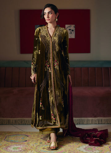 SHAHD OLIVE SHIRT AND DUPATTA - Velvet Revolt by Farah Talib Aziz