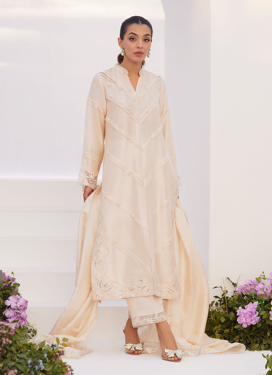 TISELE IVORY PLEATED RAW SILK SHIRT AND DUPATTA - Zaza'24 by Farah Talib Aziz