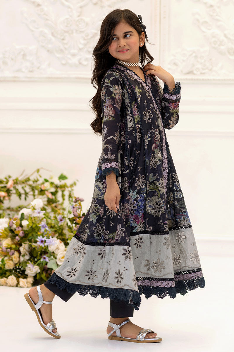 Zahra - Girl - Wien Family Edit 25 by Ansab Jahangir Studio