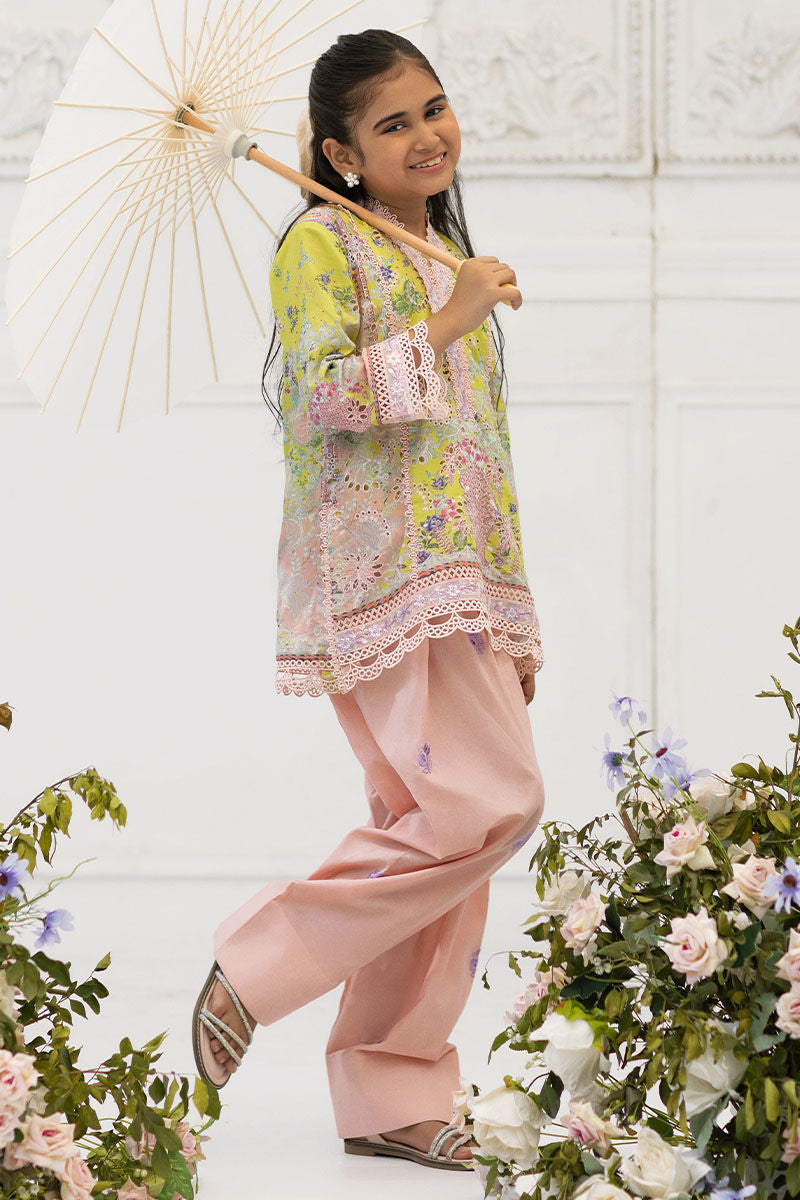 Minha - Girl - Wien Family Edit 25 by Ansab Jahangir Studio