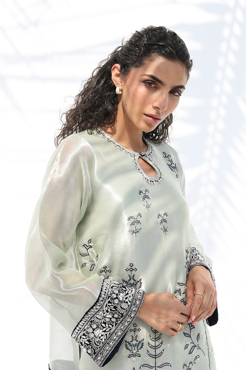 Gana - The Winter Edit | The Velvets by Sania Maskatiya