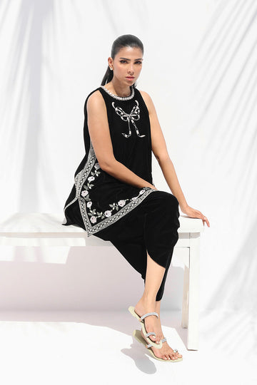 Suko - The Winter Edit | The Velvets by Sania Maskatiya