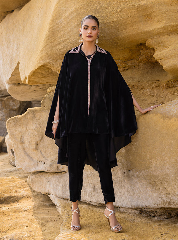 Black Plum - Velvet Pret'23 by Zainab Chottani