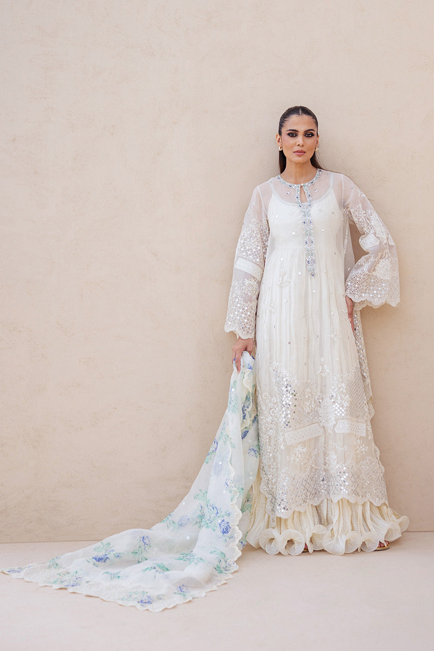 Ray - Occasion Luxe Edit '25 by Sania Maskatiya