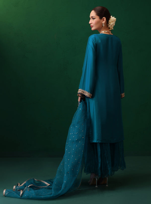 Derya - Rangeen Formals by Zainab Chottani