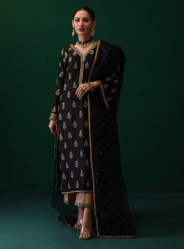 Shehnaaz - Rangeen Formals by Zainab Chottani