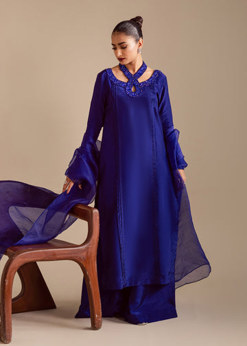 Majestic Noir - Noir Bliss 2 by Maria Osama Khan