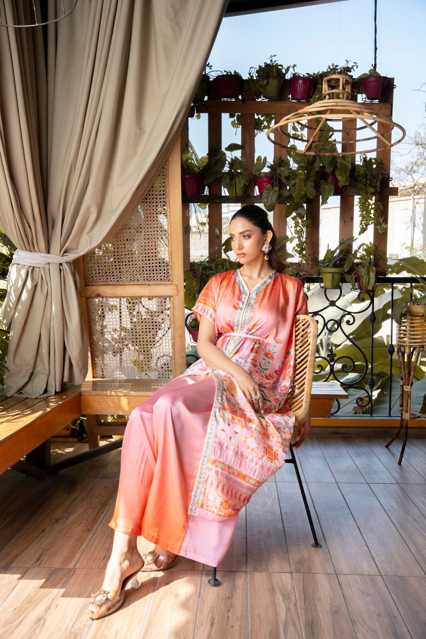 EMB-373 - Noya by Anum Jung