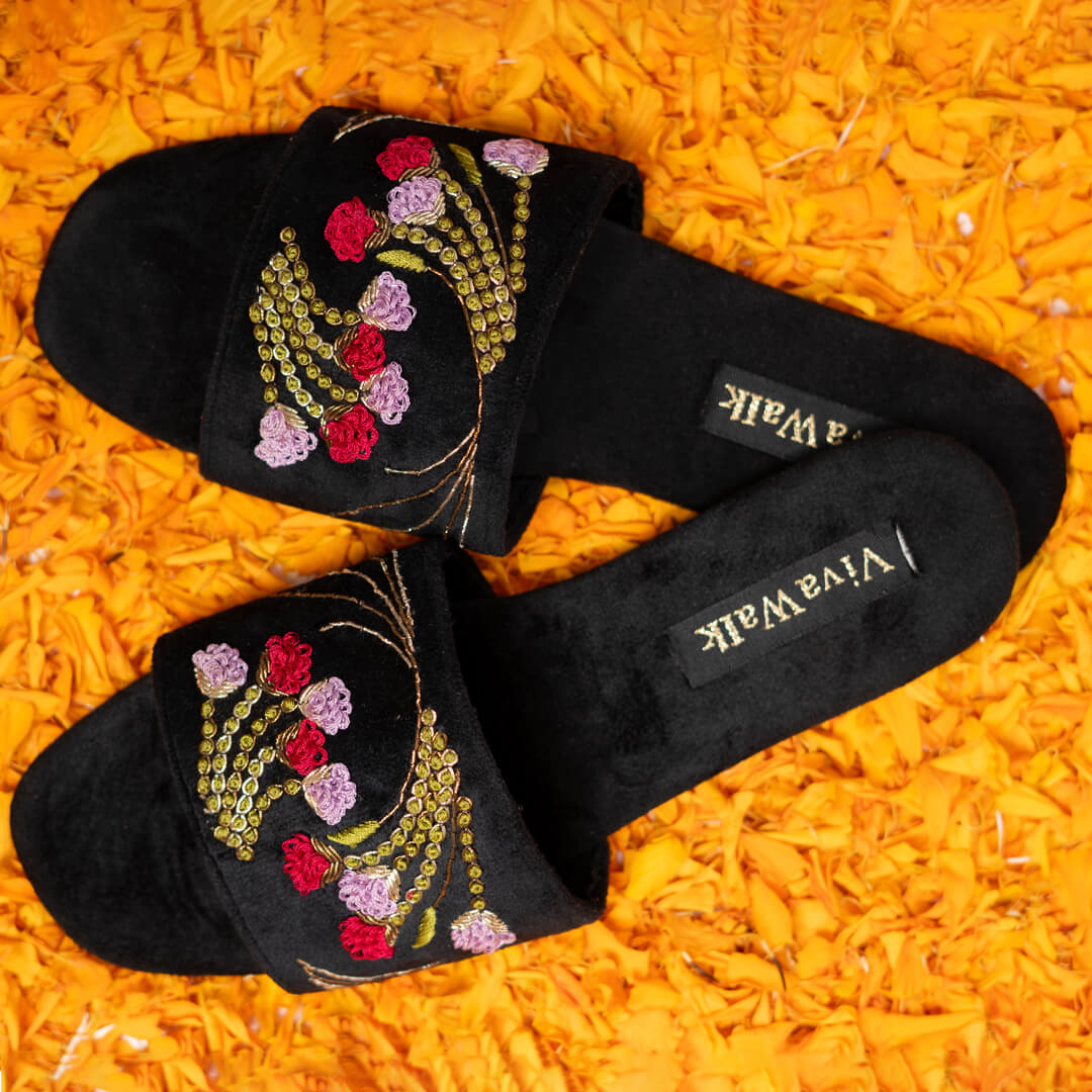 Paaye Zeenat - Flats by Viva Walk