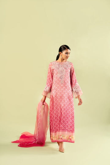 PRINT OMBRE - Mid Summer Dream by Zainab Salman