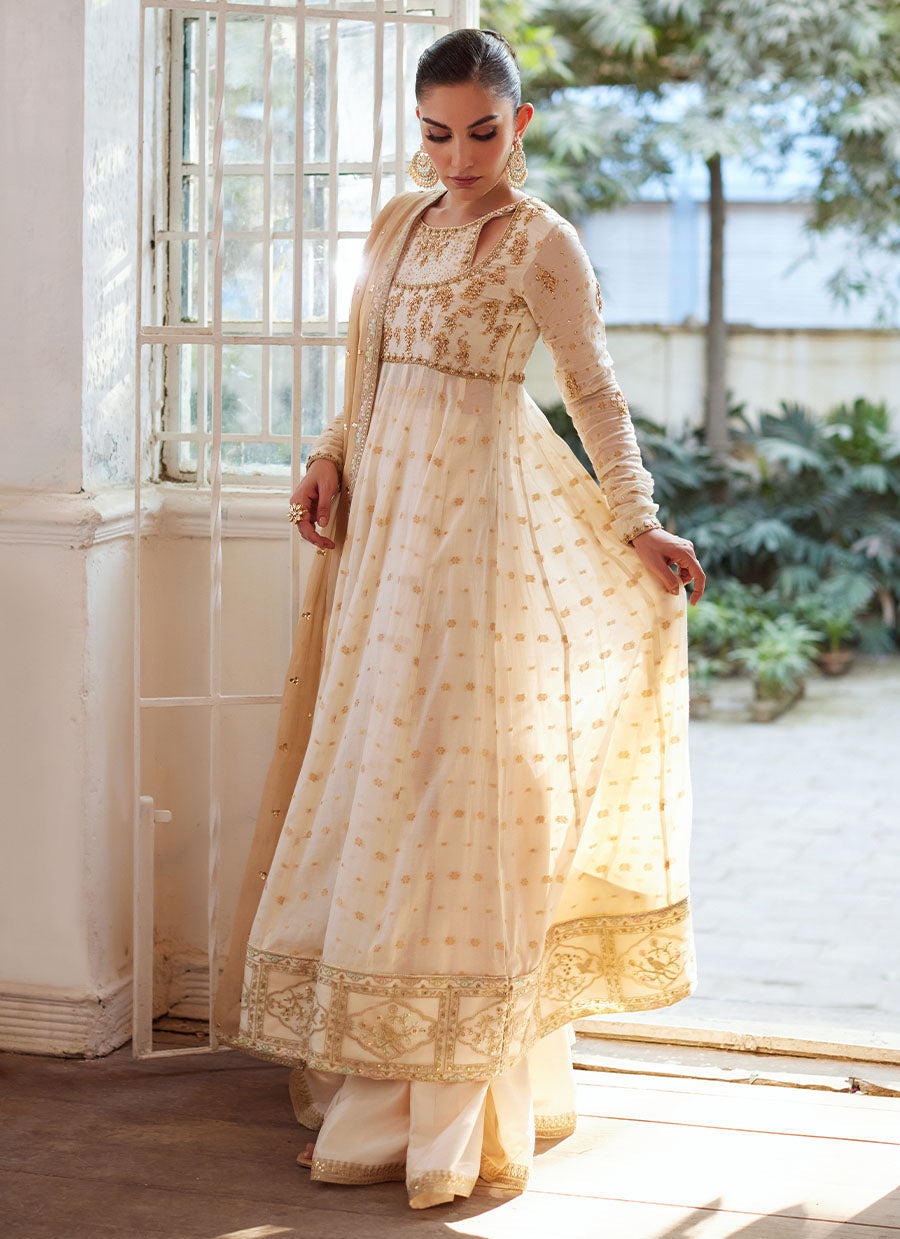 Simee Ivory Kalidaar and Dupatta - Mayna Festive Luxe Pret '24 by farahtalibaziz