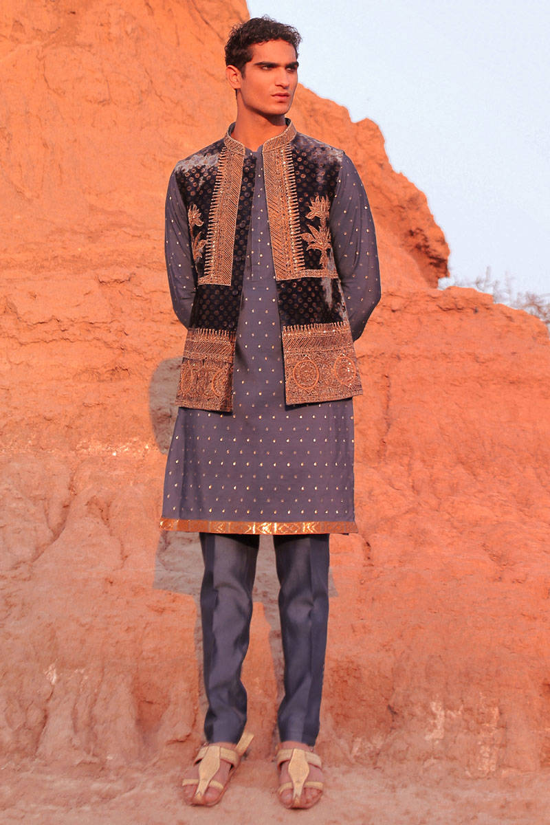 Ali Pur Chatta - The Land (MensWear) by MNR