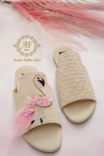 Flamingo Slides Off White - Anabia Fabiha