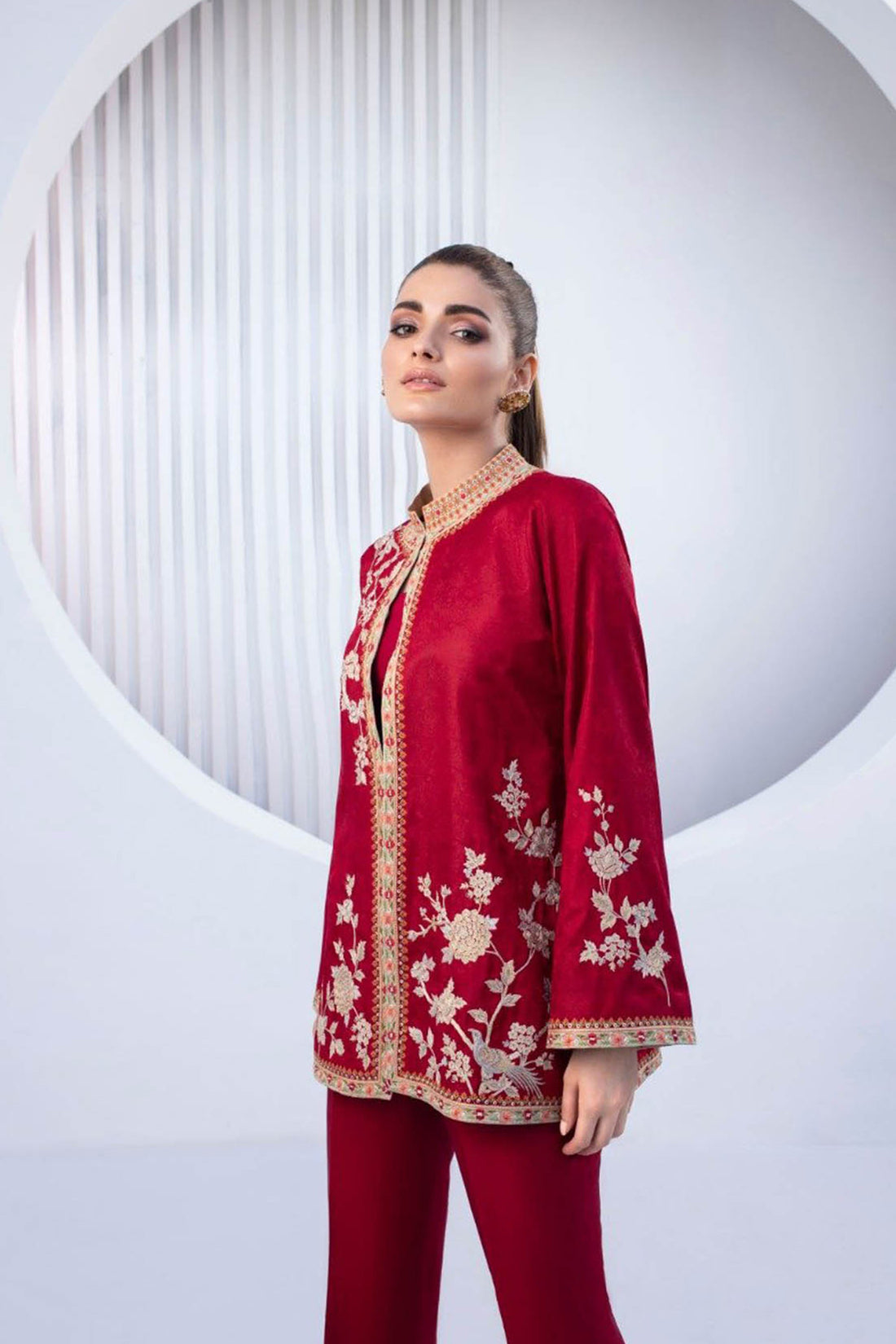 Wine Red Self Jamawar Jacket - Sania Maskatiya