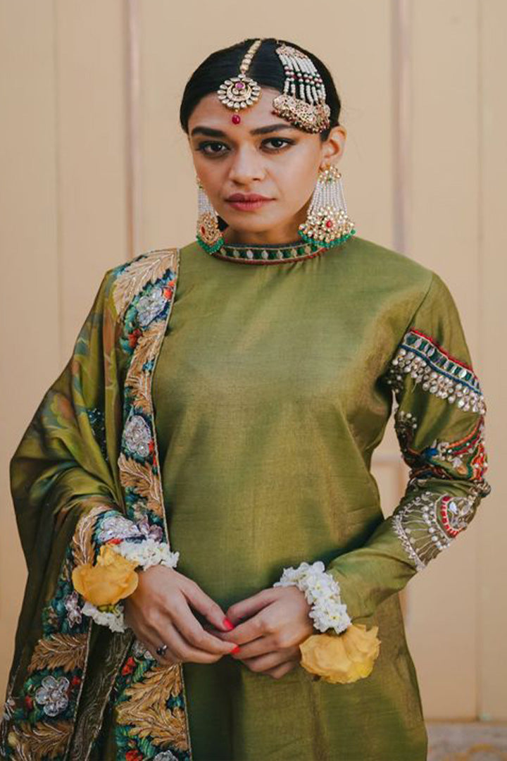 GULZAR - Saira Rizwan