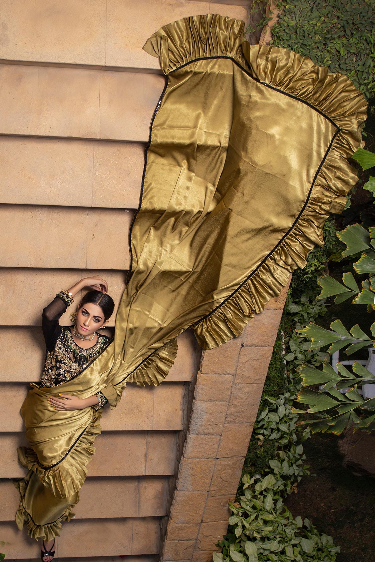 Gold Black Pleated Sari - Chic Ophicial