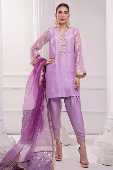 Lilac Fantasy - Rozina Munib