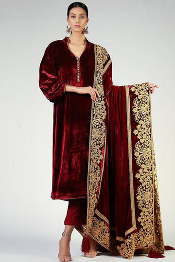 MAROON MARORI EMBROIDERED VELVET SHAWL - Rizwan Beyg