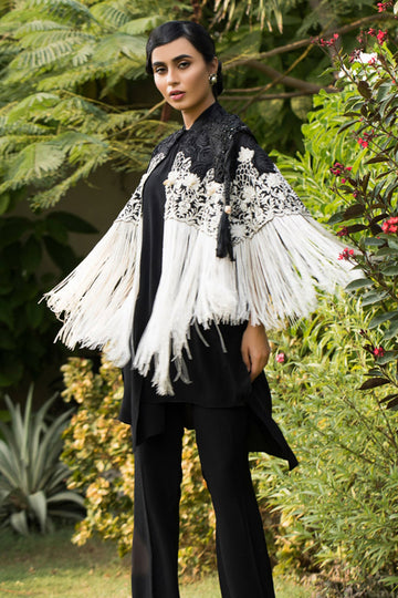 Monochrome fringe cape-let - Aleena & Fareena