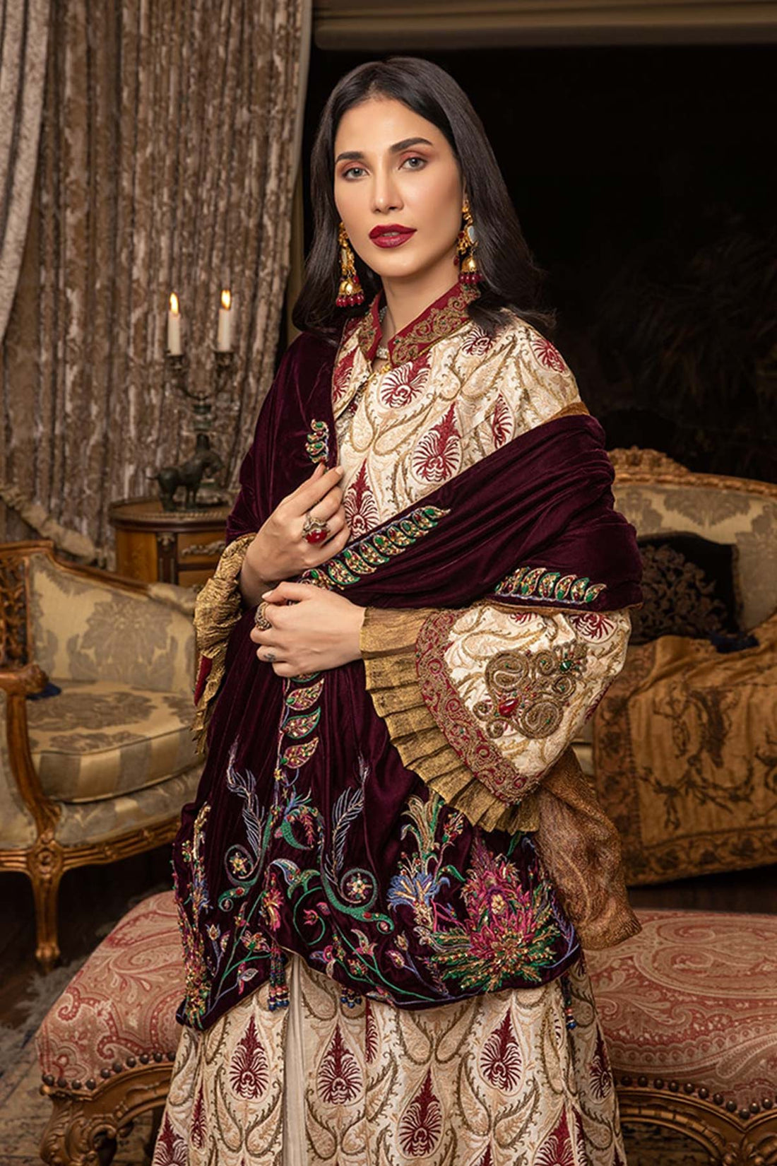 Mughal Grandeur Shawl - Nilofer Shahid