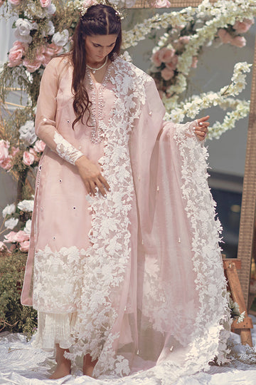 NAZNEEN KURTA - Zainab Salman