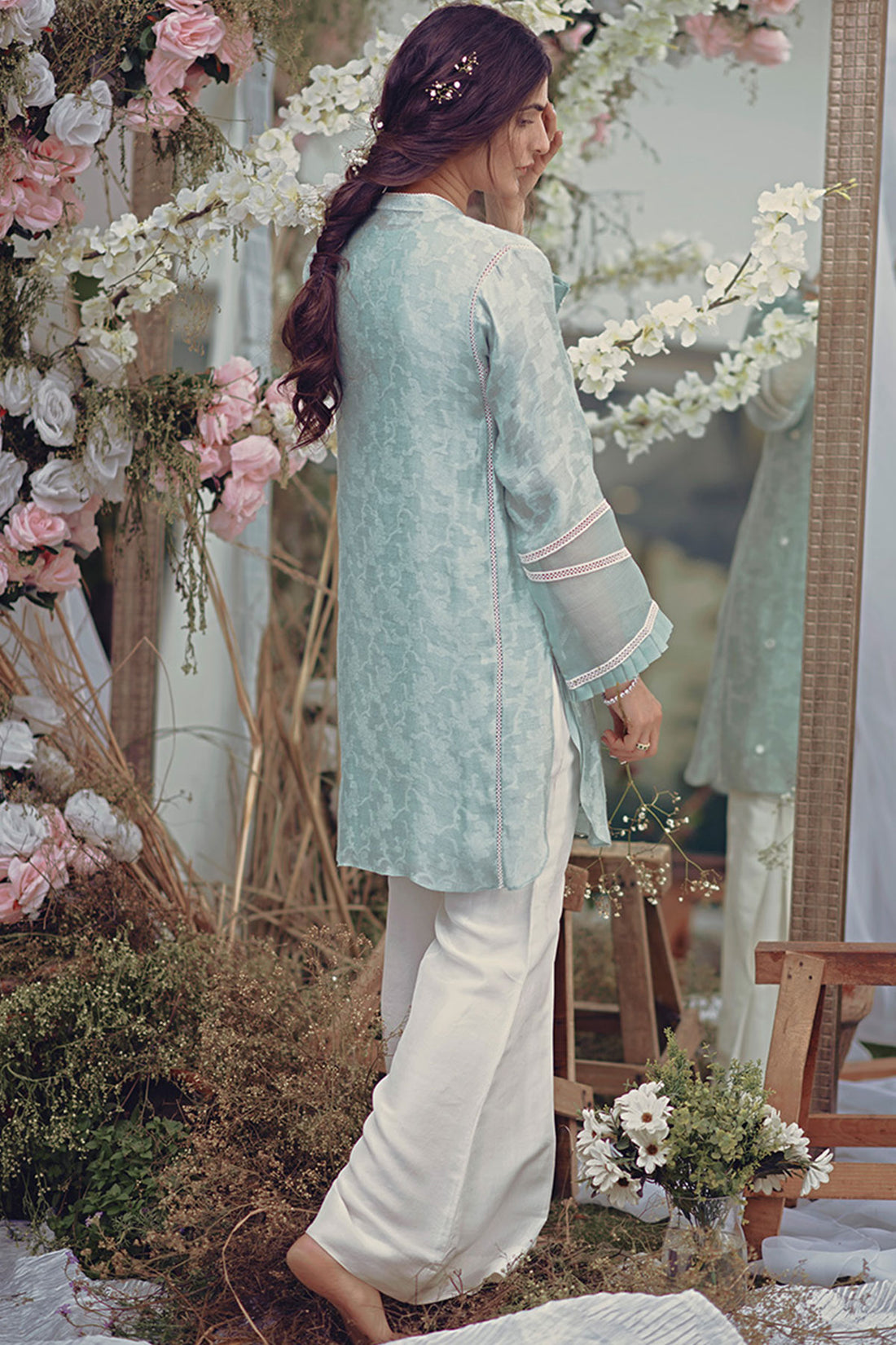 NEELUM KURTA - Zainab Salman