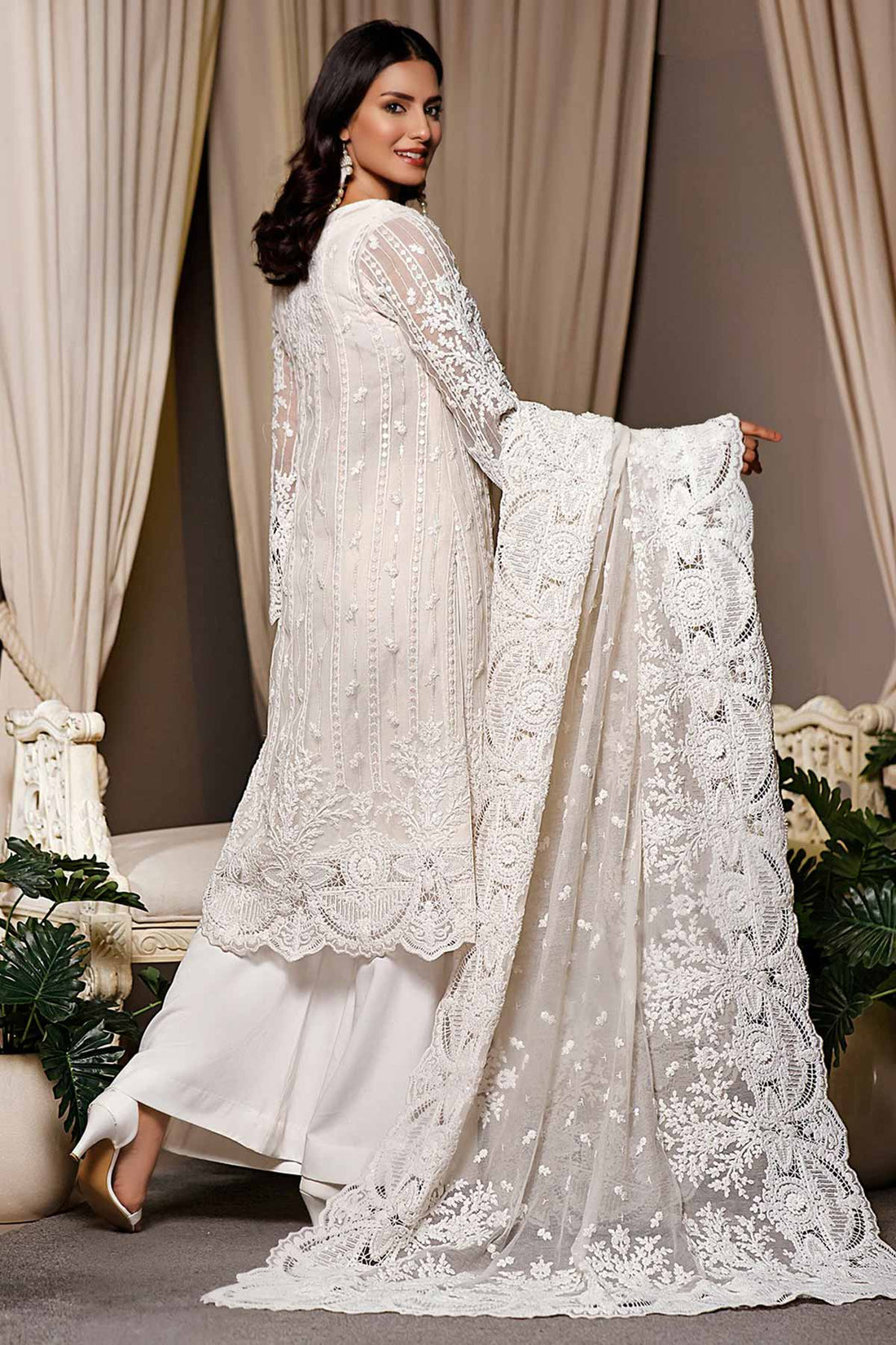 SERAFINA WHITE KURTA W/ DUPATTA - Rizwan Beyg