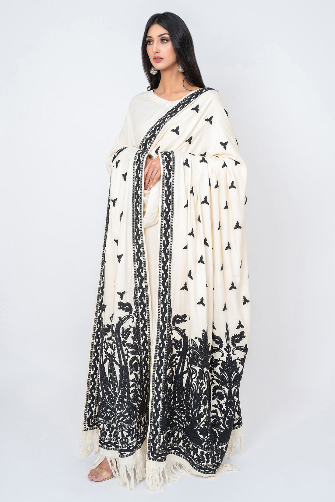 SIRINAGAR BLACK DORI SHAWL - Rizwan Beyg