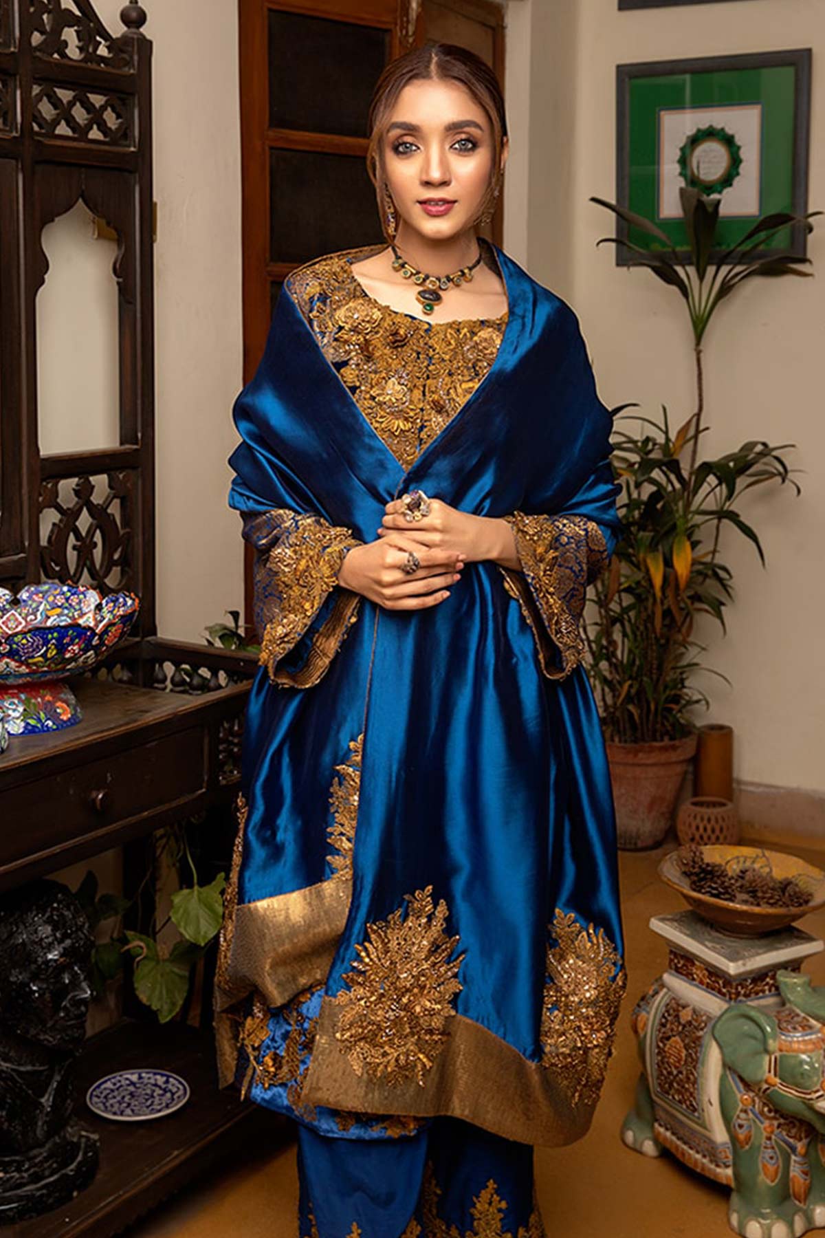 Sapphire Princess Shawl - Nilofer Shahid