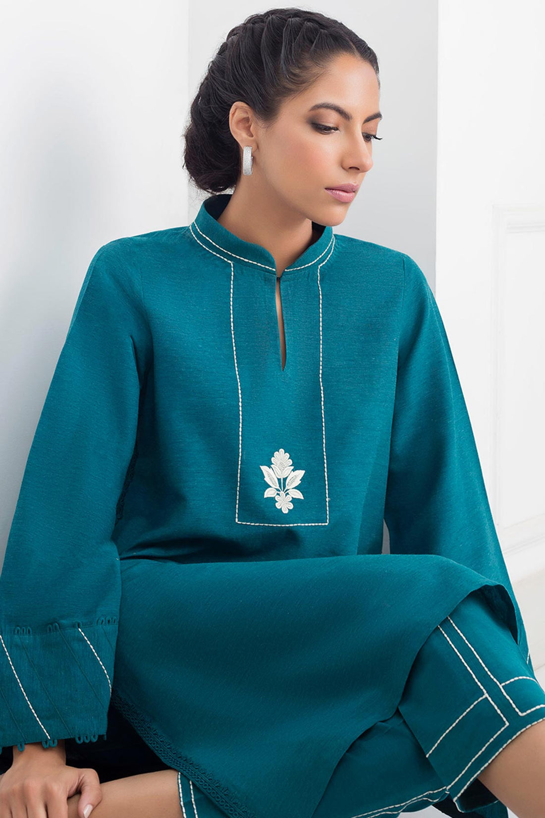 TEAL KARANDI KURTA - Sania Maskatiya