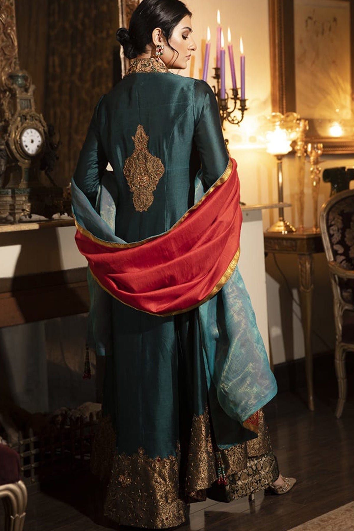 Turquoise Flame - Nilofer Shahid