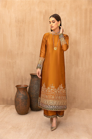 Citrine Glow - DAZZLING SPELL- WINTER COLLECTION'22 by Nilofer Shahid