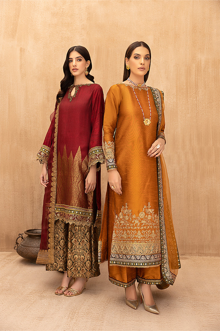 Dazzling Flame - DAZZLING SPELL- WINTER COLLECTION'22 by Nilofer Shahid