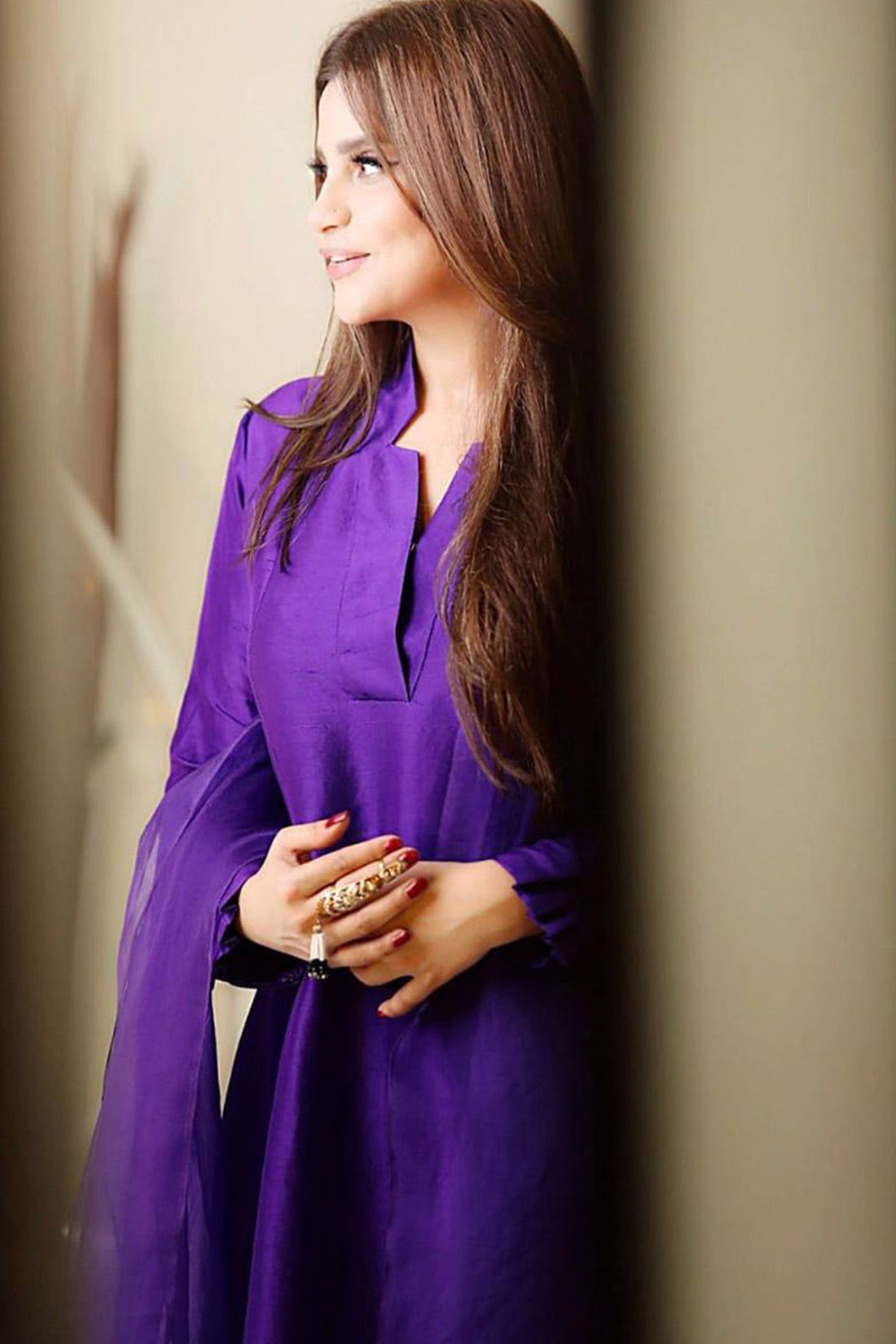 VIOLET ROYALITY - Ansab Jahangir