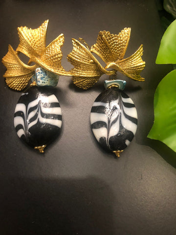 Monochrome Swirl Earrings - Azai jewels