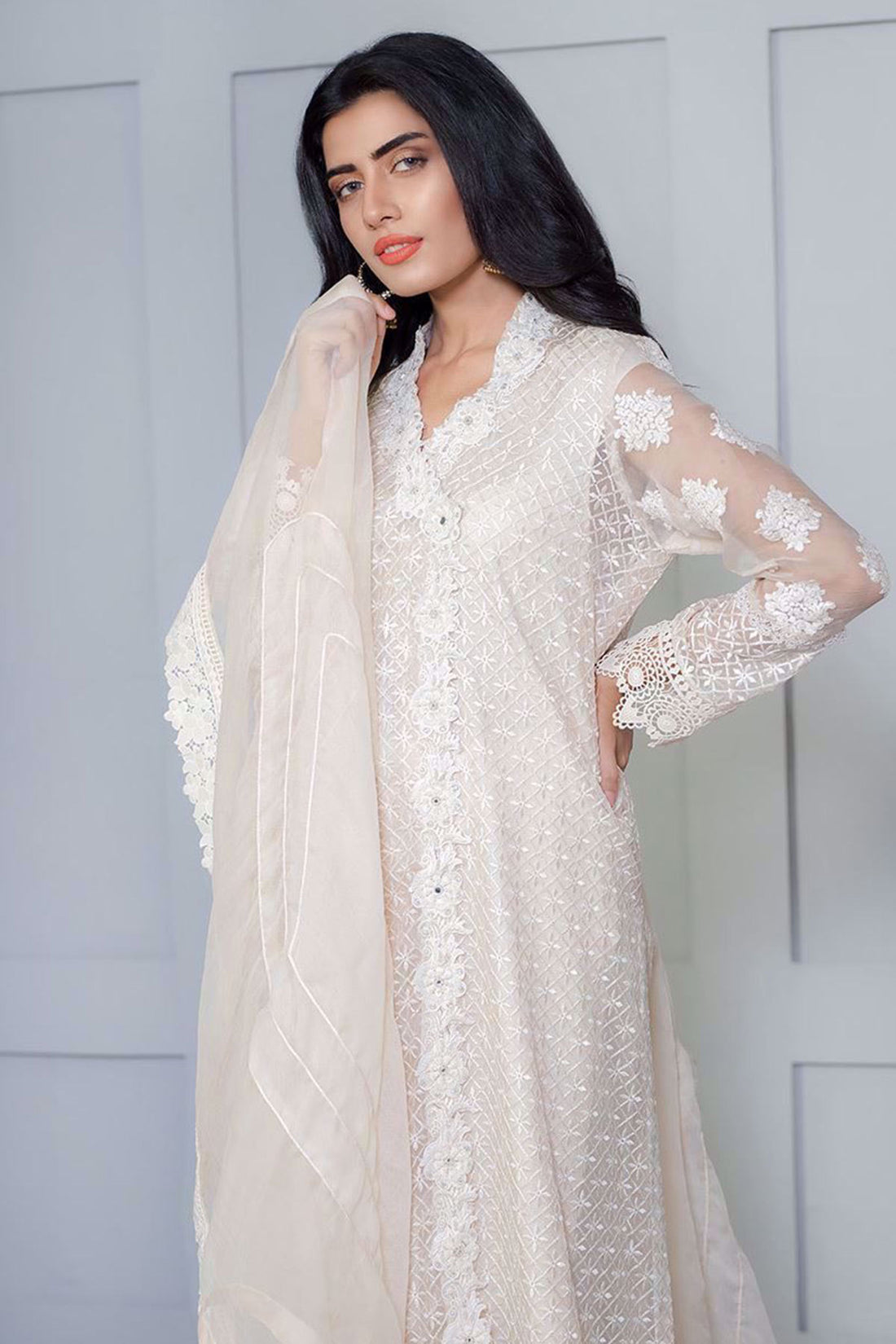 Ivory Fantasy - Rabia Zahur