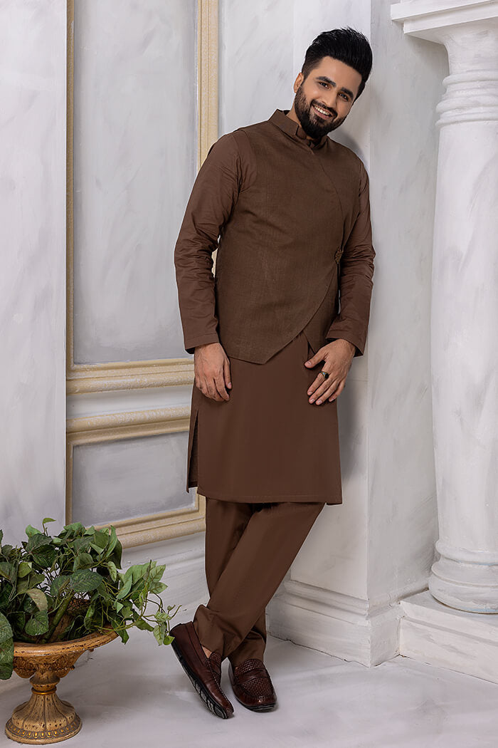 The Debonair - Sapnay (Menswear) by Nilofer Shahid