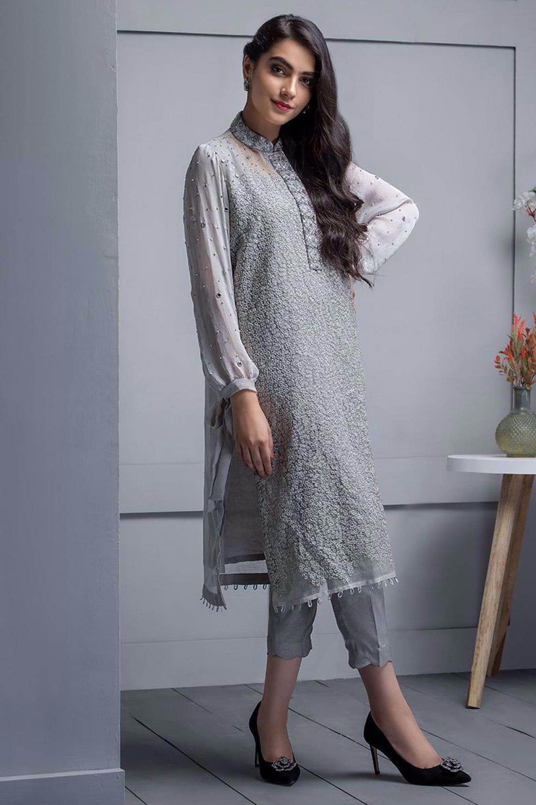 Serene charm - Rabia Zahur